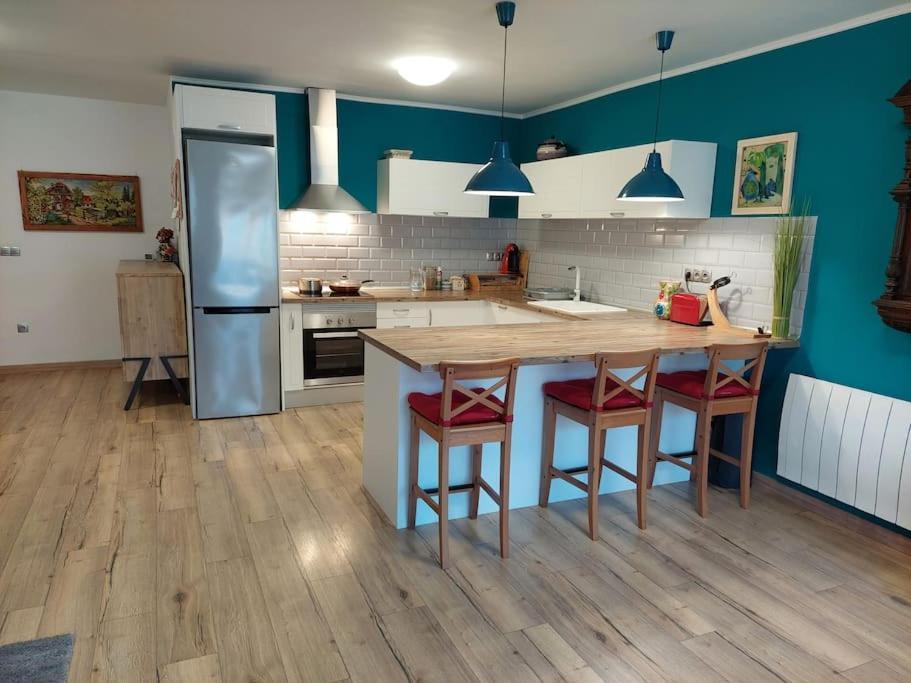Family Apartment Andrea อาลากวาส ภายนอก รูปภาพ