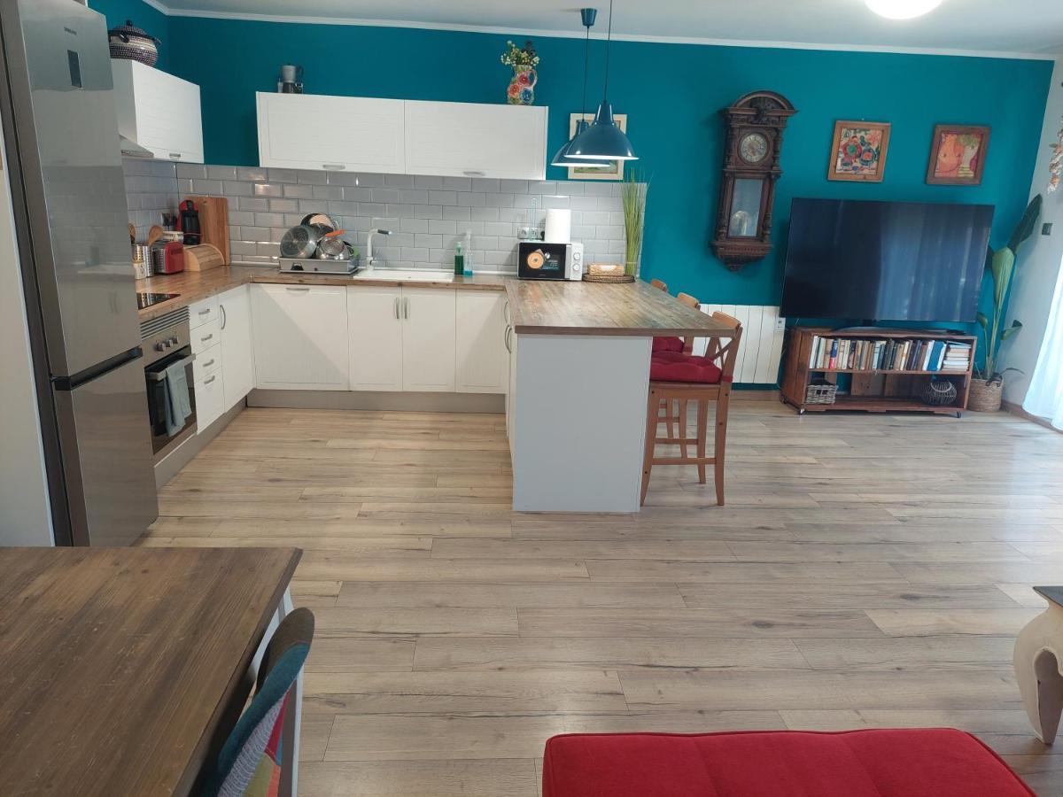 Family Apartment Andrea อาลากวาส ภายนอก รูปภาพ
