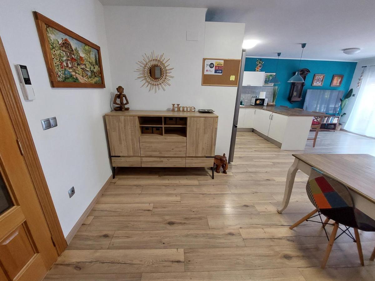 Family Apartment Andrea อาลากวาส ภายนอก รูปภาพ